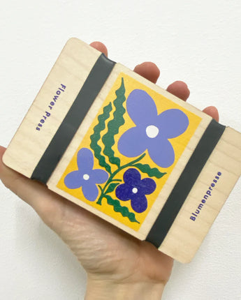 Pocket Flower Press with Smock design